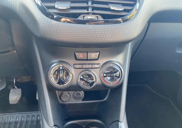Peugeot 2008 cena 36900 przebieg: 128000, rok produkcji 2017 z Olszyna małe 67